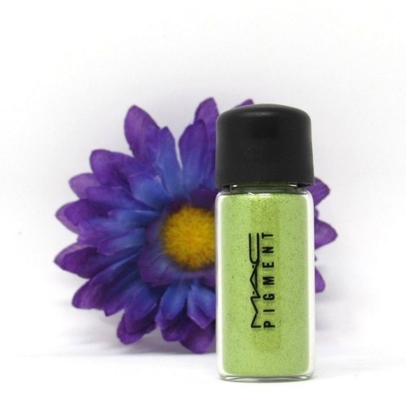 MAC Pigment CHARTREUSE Gold Pearled Green Kit - Picture 4 of 6